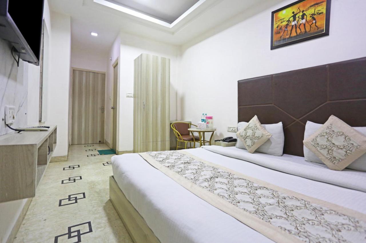 Hotel Sterling Inn, New Delhi Exterior foto